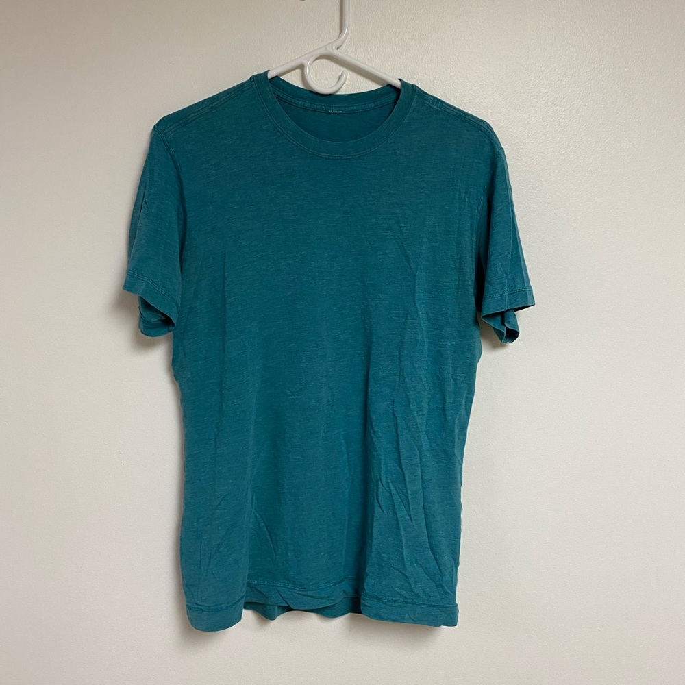 Lululemon 5 Year Basic Tee small